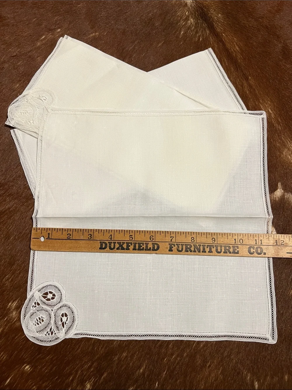 Elegant White Linen Placemats and Napkins Set of 4 with Lace Appliqué, Brussels